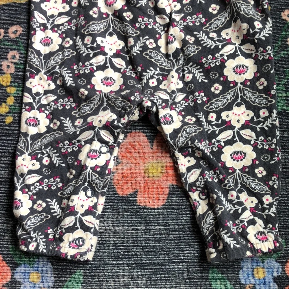 Carters Baby Girl Floral Romper Jumpsuit, Size 6 Months